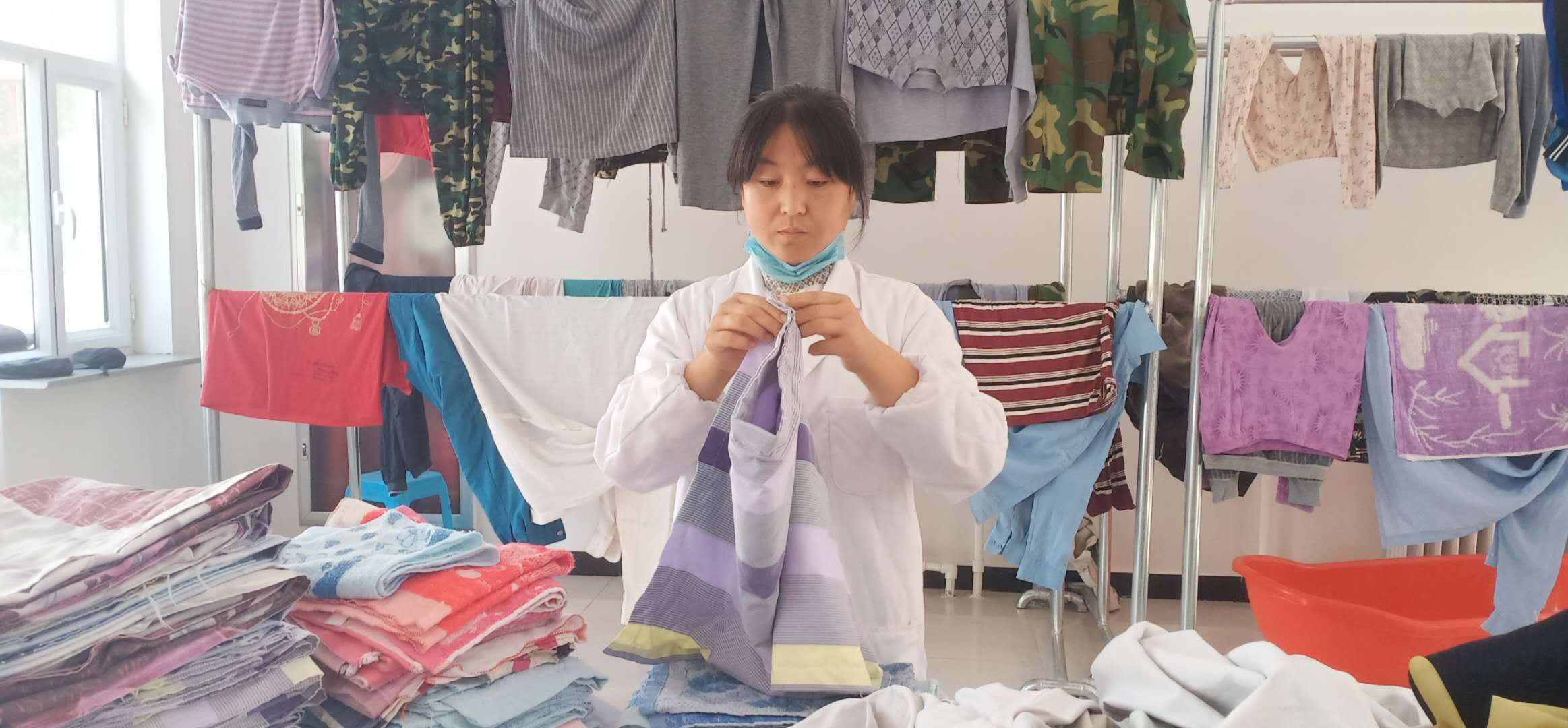 克什克騰旗 關(guān)注女性健康，與愛(ài)同行——從服飾視角看新時(shí)代女性發(fā)展